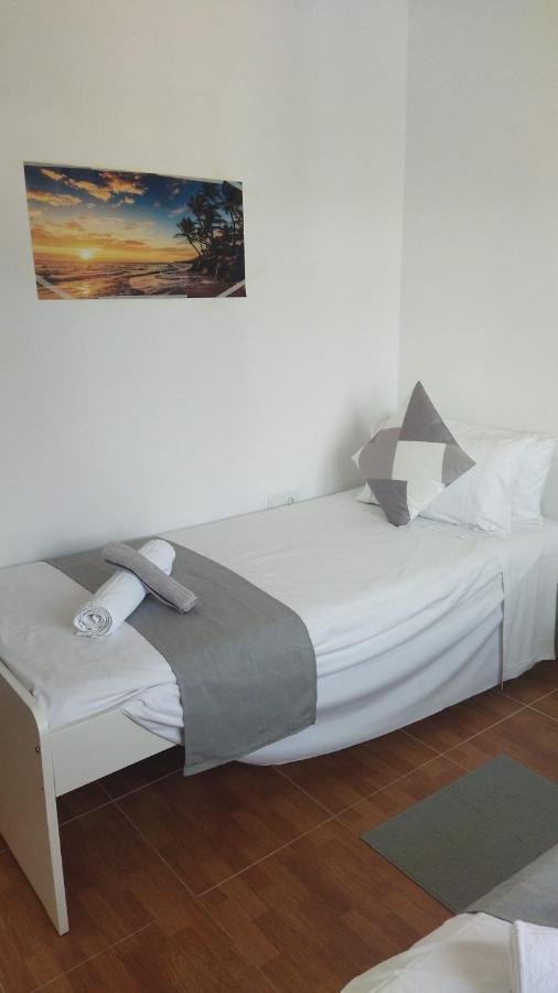 Tropical Suite เบนัลมาเดนา ภายนอก รูปภาพ